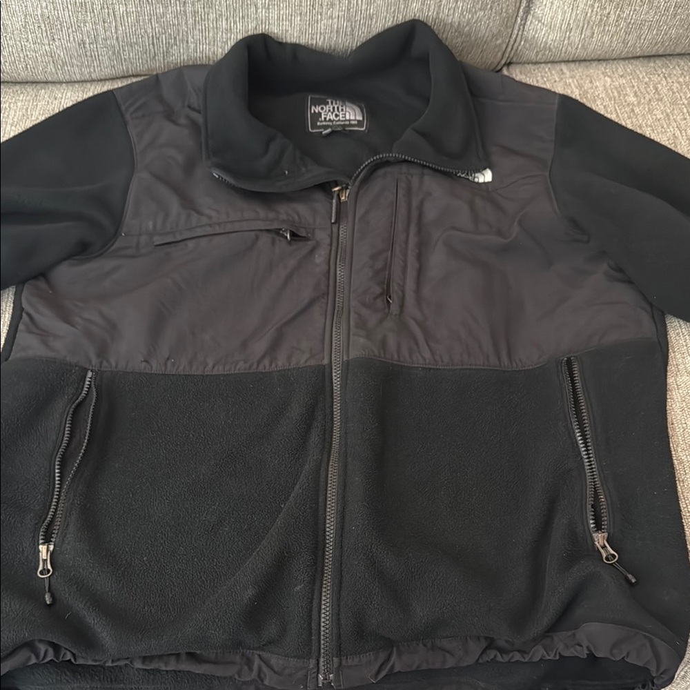 The North Face Denali Black Performance Jacket with Weatherproof Design
